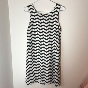 chevron dress with back bow detail